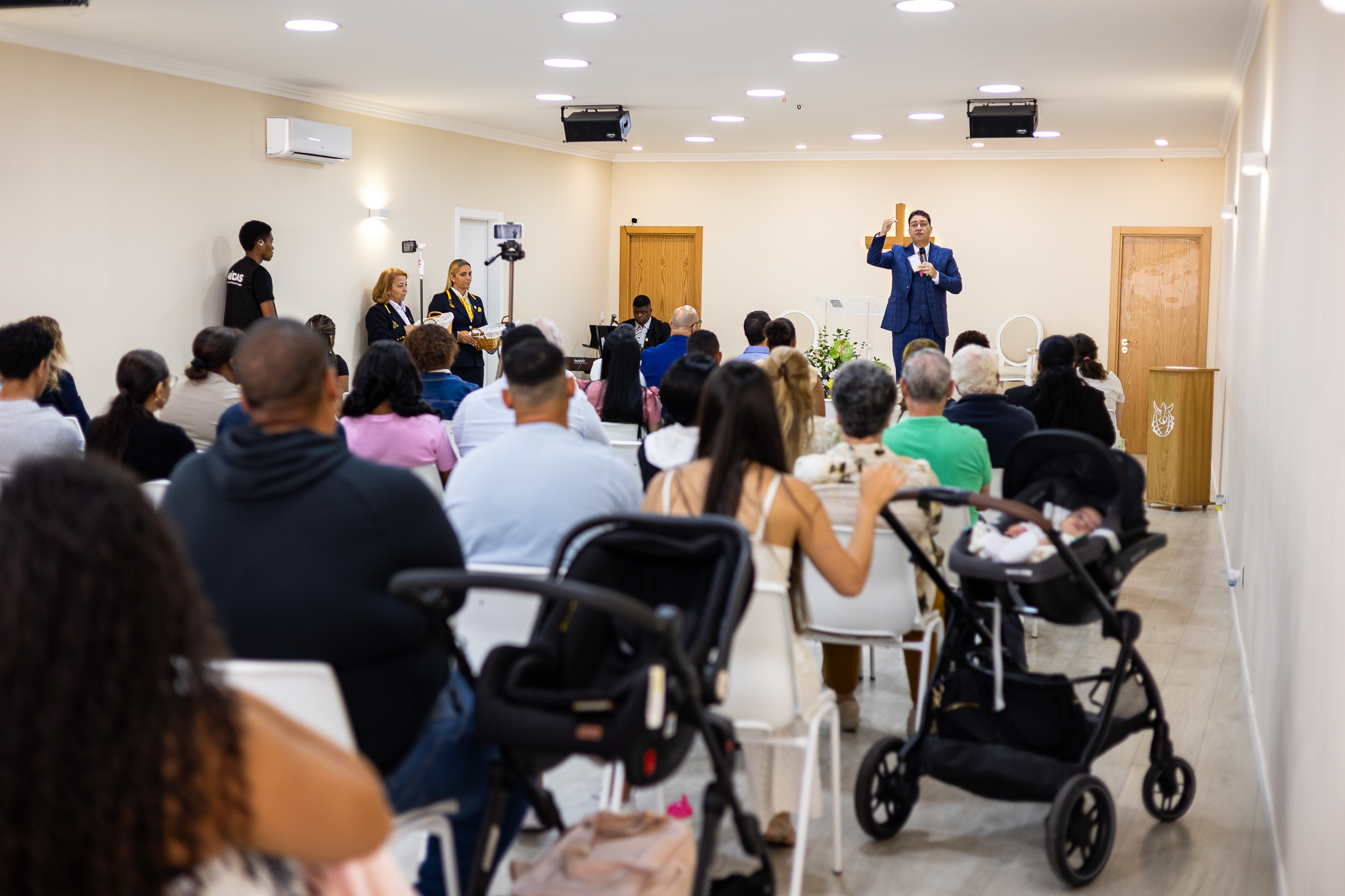 Pastor Eduardo 6